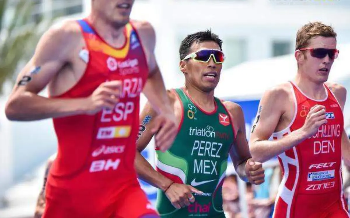 Irving Pérez quedo en el lugar 24 del triatlón de BemudasCORTESÍA